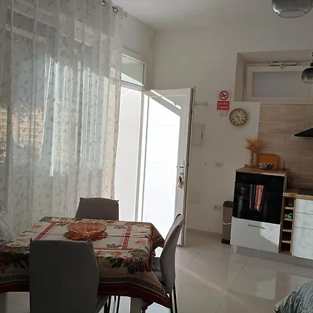 House 4c Κάλιαρι