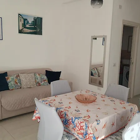 House 4c Апартаменты *